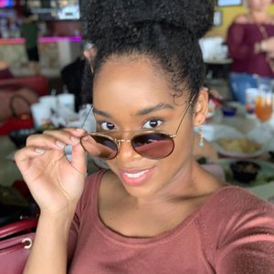 Meet your Posher, Cindy